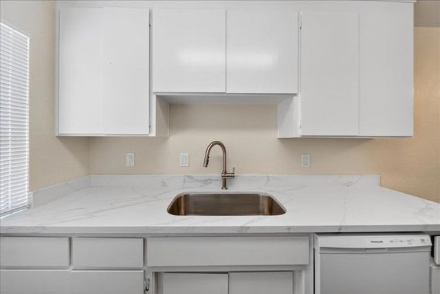 1605 Cherokee Drive, Salinas, CA 93906