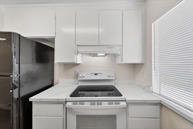 1605 Cherokee Drive, Salinas, CA 93906