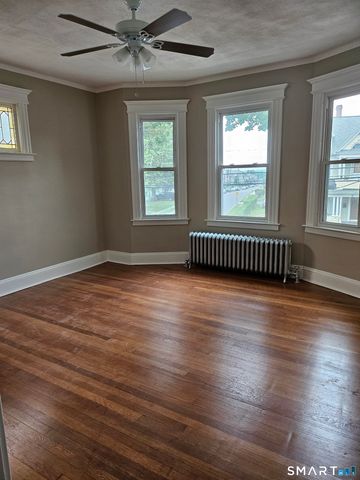 71 Campfield Avenue 2nd floor, Hartford, CT 06114
