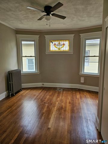 71 Campfield Avenue 2nd floor, Hartford, CT 06114