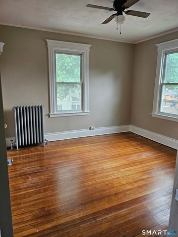 71 Campfield Avenue 2nd floor, Hartford, CT 06114