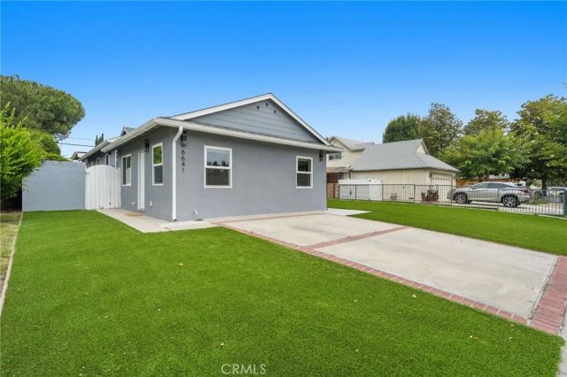 6641 Dannyboyar, West Hills, CA 91307