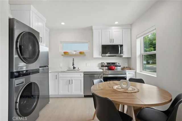 6641 Dannyboyar, West Hills, CA 91307