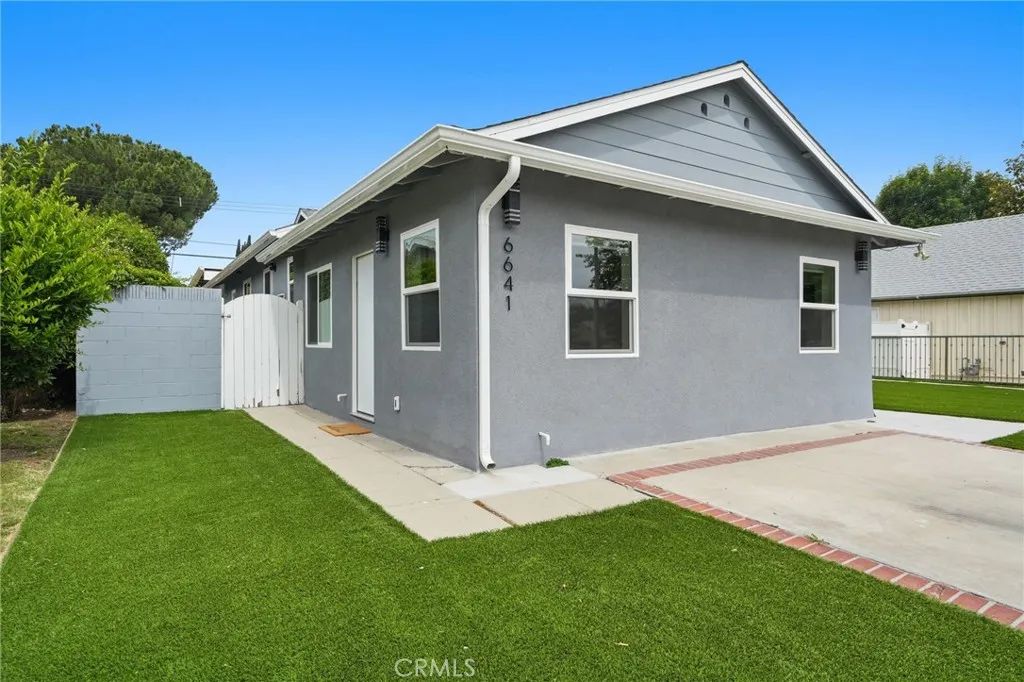 6641 Dannyboyar, West Hills, CA 91307