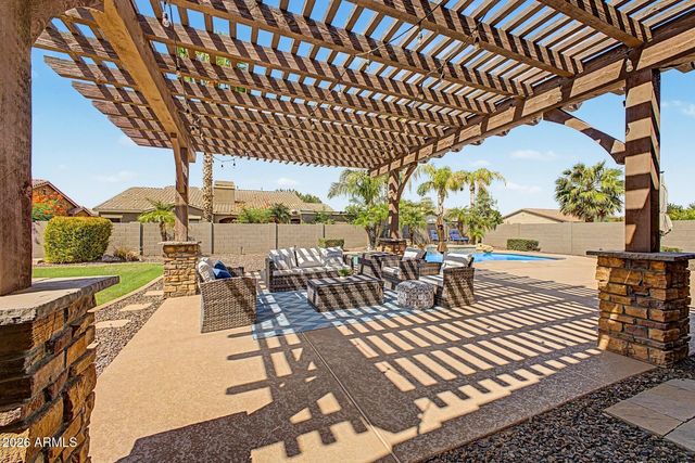 20114 E SONOQUI Boulevard, Queen Creek, AZ 85142