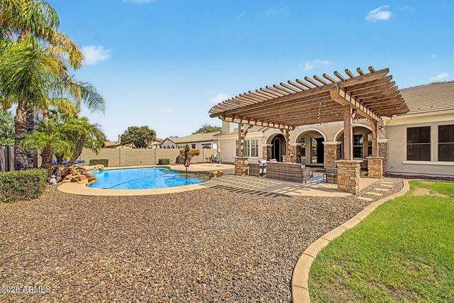 20114 E SONOQUI Boulevard, Queen Creek, AZ 85142