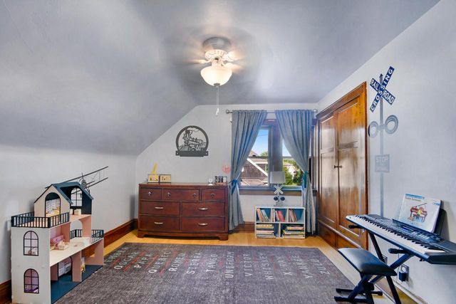 2224 N 60th STREET, Milwaukee, WI 53208