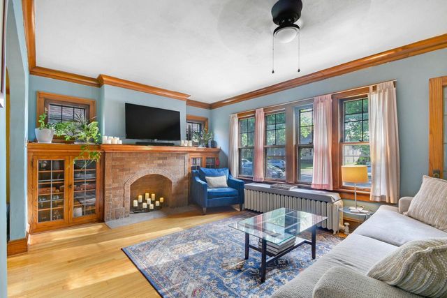 2224 N 60th STREET, Milwaukee, WI 53208