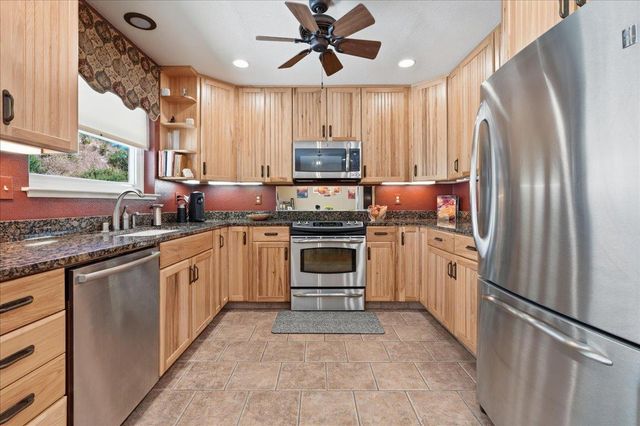 8841 Mosquito Rd, Placerville, CA 95667