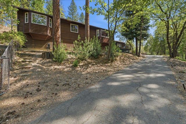 8841 Mosquito Rd, Placerville, CA 95667