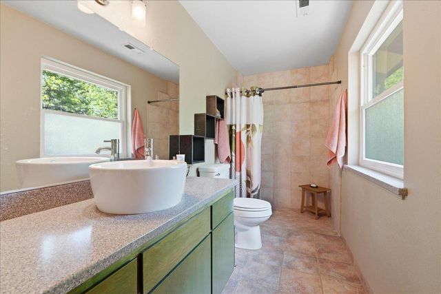 8841 Mosquito Rd, Placerville, CA 95667