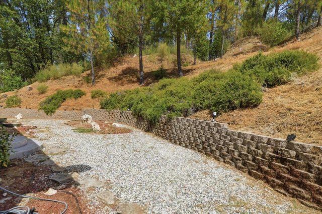 8841 Mosquito Rd, Placerville, CA 95667