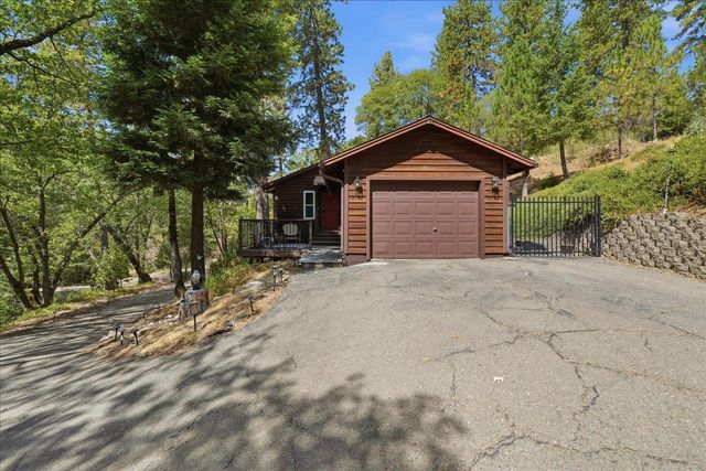 8841 Mosquito Rd, Placerville, CA 95667
