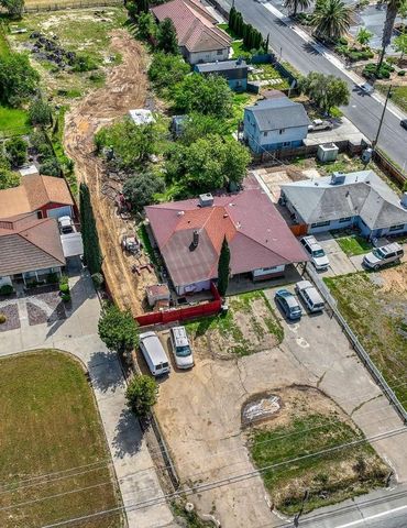 8758 Florin Rd, Sacramento, CA 95828