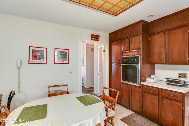 19 Crown Road, Ewing, NJ 08638