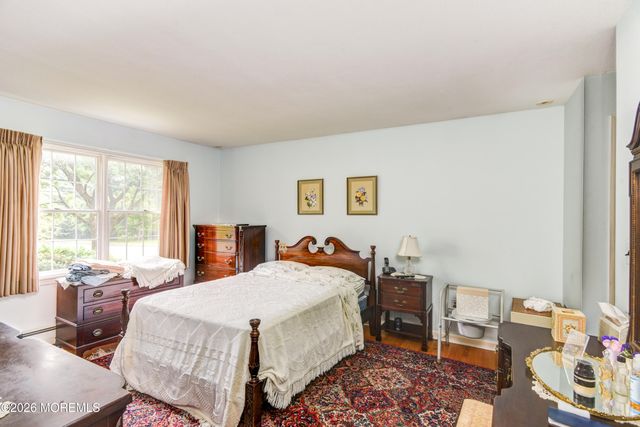 19 Crown Road, Ewing, NJ 08638