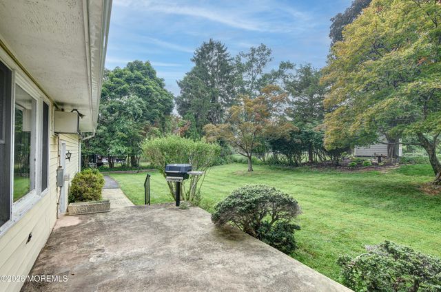19 Crown Road, Ewing, NJ 08638