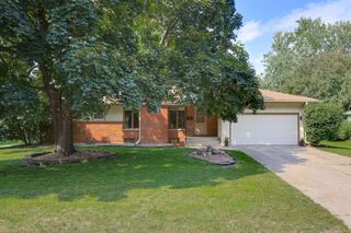 6720 Markwood Drive N, Crystal, MN 55427