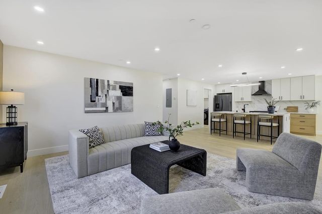 644 Johanna Avenue, Sunnyvale, CA 94085