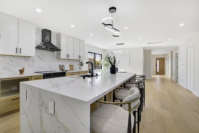 644 Johanna Avenue, Sunnyvale, CA 94085