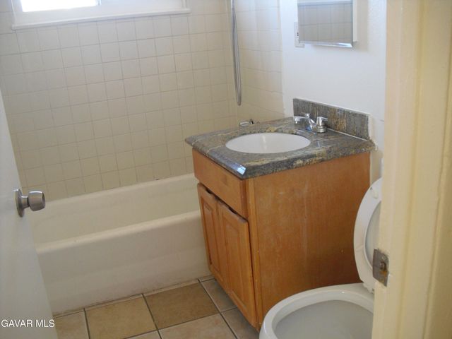 359 E Langhorn Street, Lancaster, CA 93535