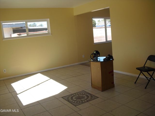 359 E Langhorn Street, Lancaster, CA 93535