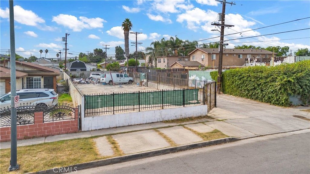 232 W 108th Street, Los Angeles, CA 90061 — photo 4