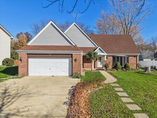 122 Encina Drive, Naperville, IL 60540