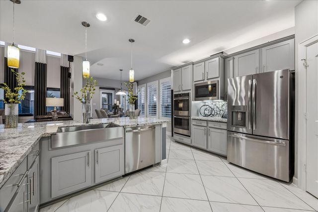 4226 Evergreen Drive, Friendswood, TX 77546