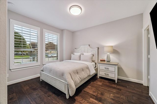 4226 Evergreen Drive, Friendswood, TX 77546