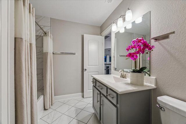 4226 Evergreen Drive, Friendswood, TX 77546