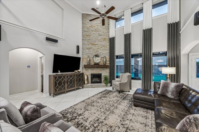 4226 Evergreen Drive, Friendswood, TX 77546