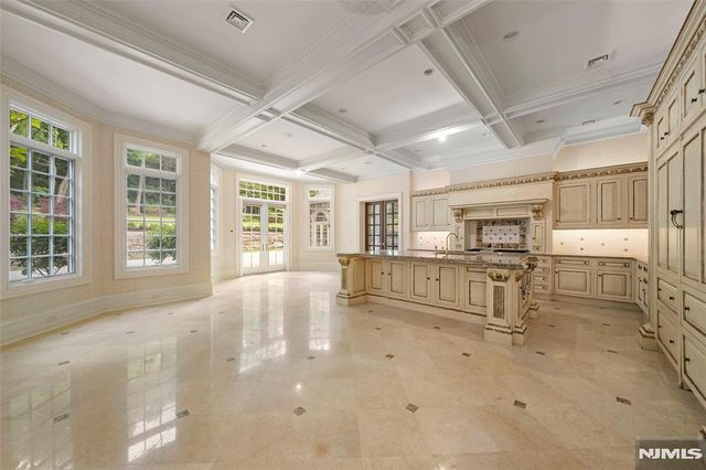 11 Margo Way, Alpine, NJ 07620