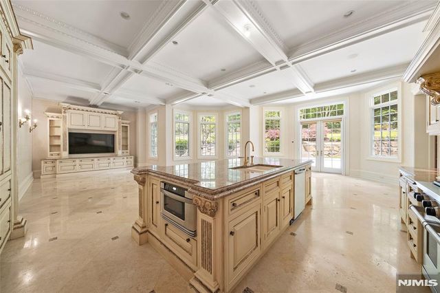 11 Margo Way, Alpine, NJ 07620