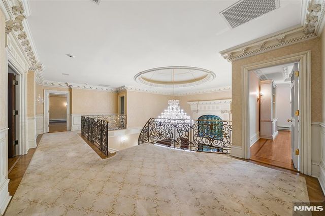 11 Margo Way, Alpine, NJ 07620