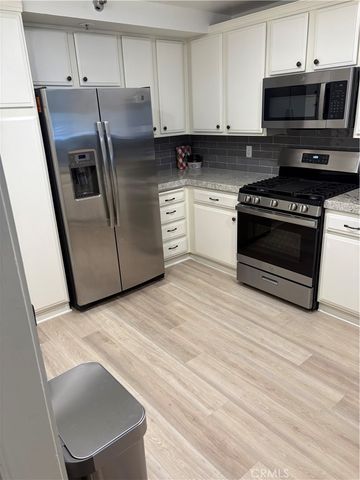 240 Nice Lane 101, Newport Beach, CA 92663