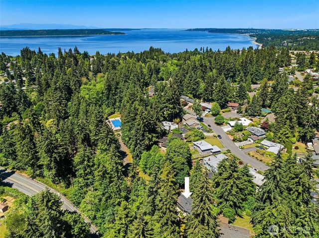 604 S 302nd Street, Federal Way, WA 98003