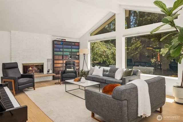 604 S 302nd Street, Federal Way, WA 98003