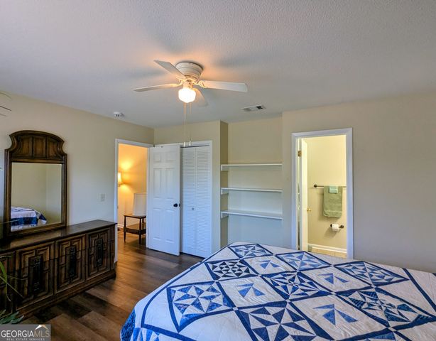 27 Park Avenue, Hazlehurst, GA 31539