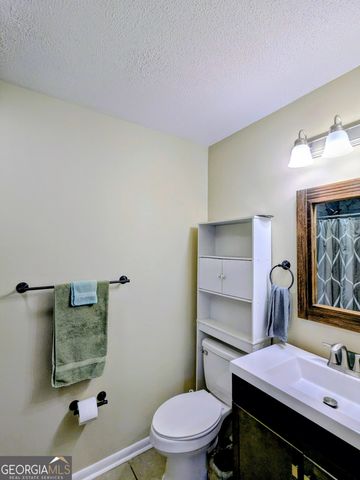 27 Park Avenue, Hazlehurst, GA 31539