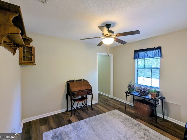 27 Park Avenue, Hazlehurst, GA 31539