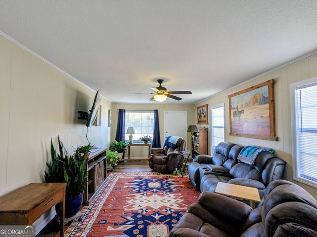 27 Park Avenue, Hazlehurst, GA 31539