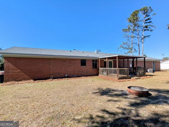 27 Park Avenue, Hazlehurst, GA 31539