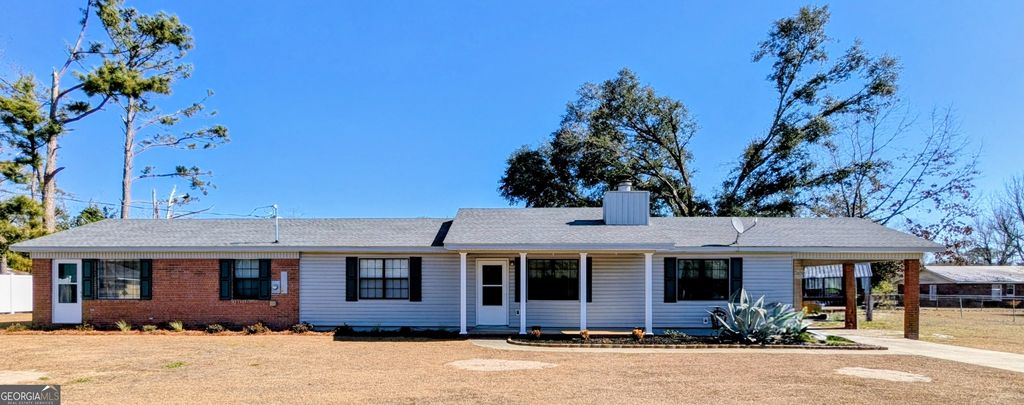 27 Park Avenue, Hazlehurst, GA 31539