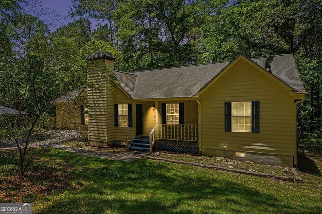 4827 Oakwood Court, Loganville, GA 30052