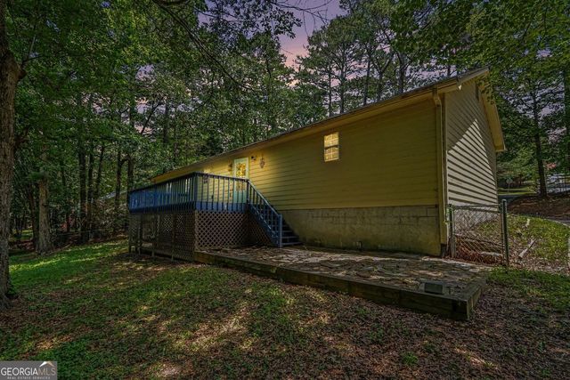 4827 Oakwood Court, Loganville, GA 30052