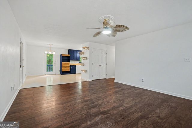 4827 Oakwood Court, Loganville, GA 30052