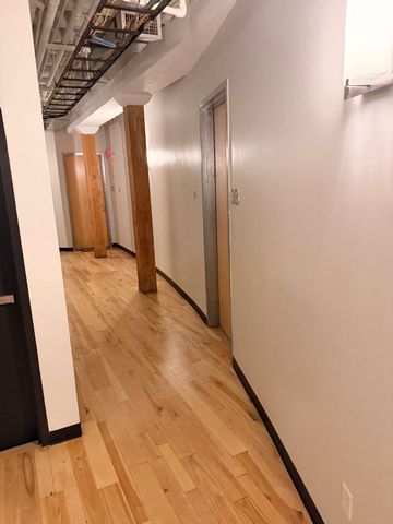 111 Beach St 3C, Boston, MA 02111