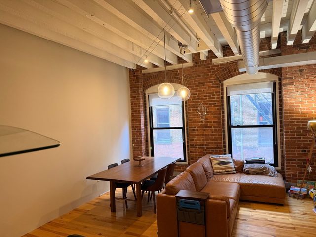111 Beach St 3C, Boston, MA 02111
