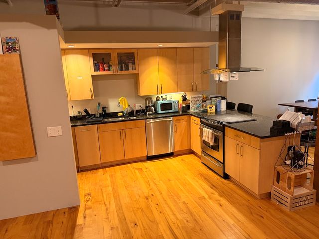 111 Beach St 3C, Boston, MA 02111